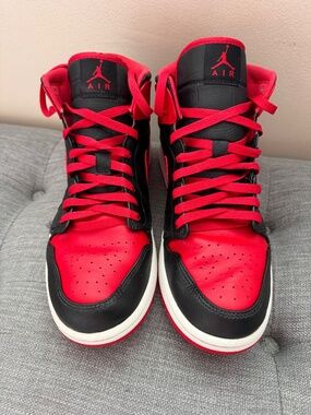Nike Air Jordan 1 Mid Bred Black Red Basketball Sneakers Men's Size 11